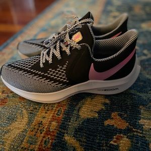 Nike Zoom Tennishoes